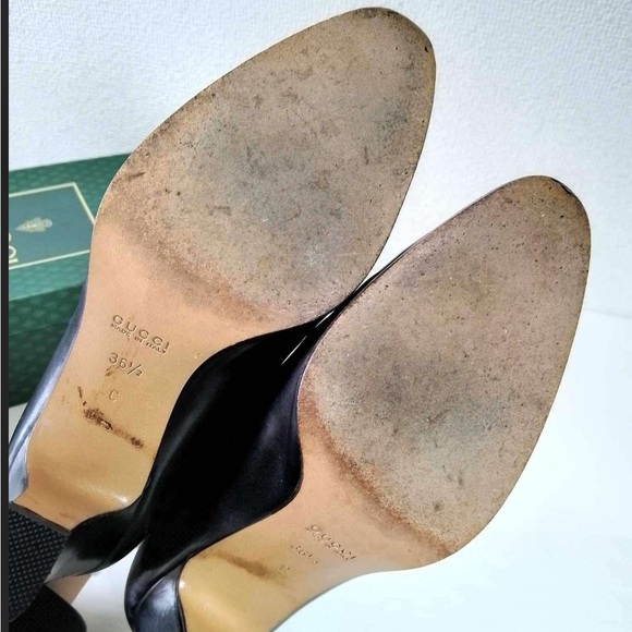 Gucci Black Leather Heeled Loafers with Gold Horsebit Hardware